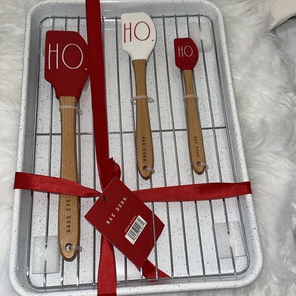 NWT 5 piece Rae Dunn Baking Set Holiday Christmas - Picture 7 of 8